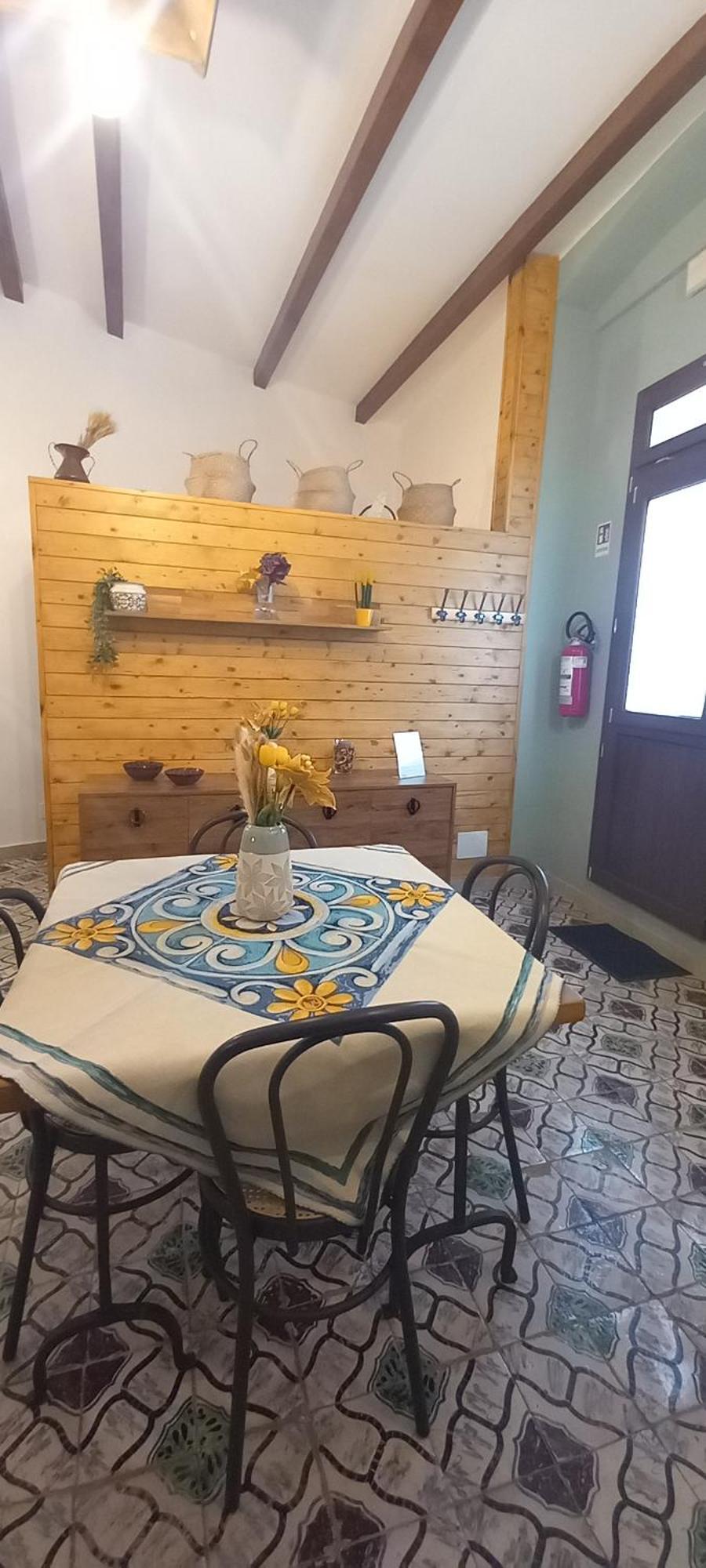 بياتْسا أرمارِنا Cantunera Sicilianroom المظهر الخارجي الصورة